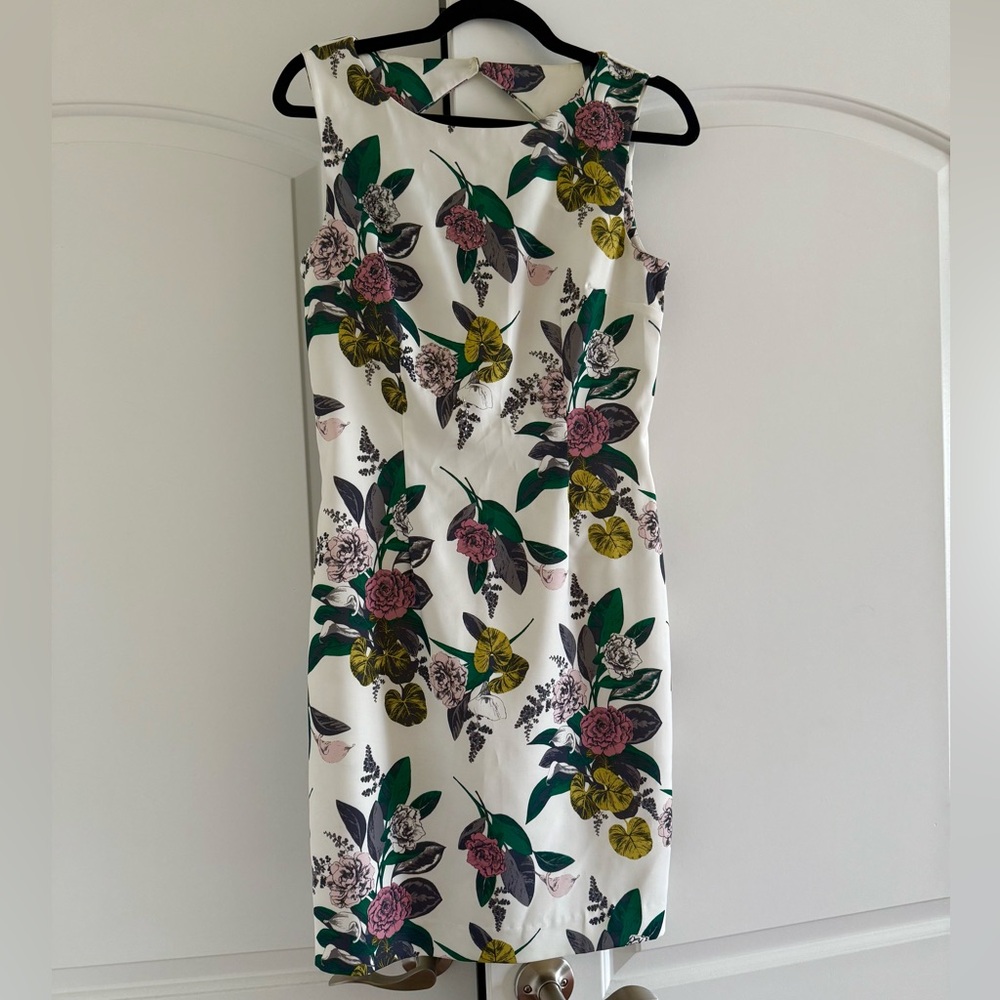 Floral Sleeveless Cocktail Dress With Beading Detail